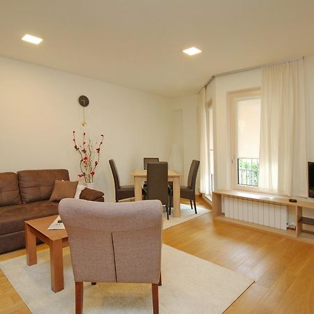Lux Apartment Lazarevic ซลาตีบอร์ ภายนอก รูปภาพ
