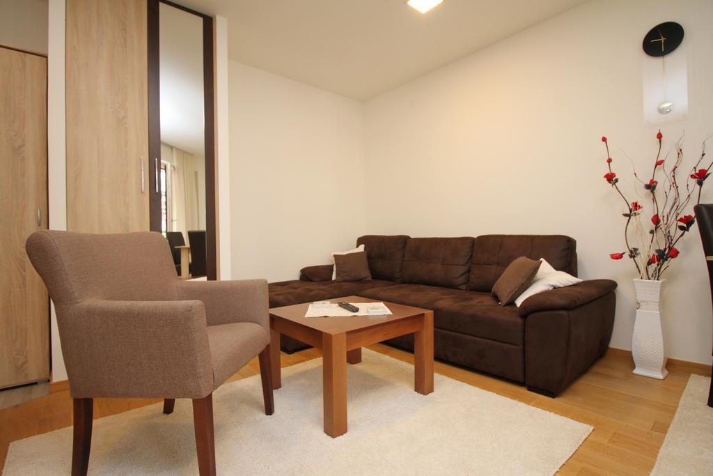 Lux Apartment Lazarevic ซลาตีบอร์ ภายนอก รูปภาพ